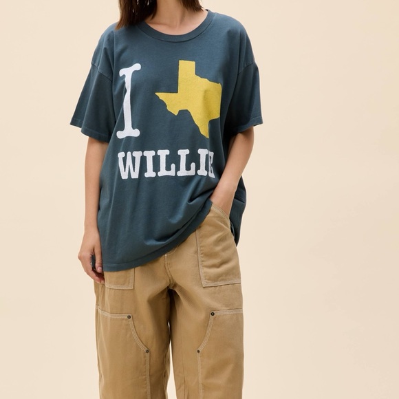 Daydreamer Tops - Daydreamer Willie Nelson Tee